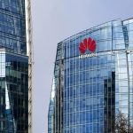 Huawei expelled from the headquarters of the Americans and forbade employees to communicate with American partners
