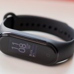 Comparing Xiaomi Mi Band 4 and Honor Band 4: What is better to buy?