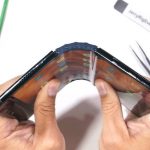 Bends and breaks: the first folding smartphone Royole FlexPai failed the test of strength