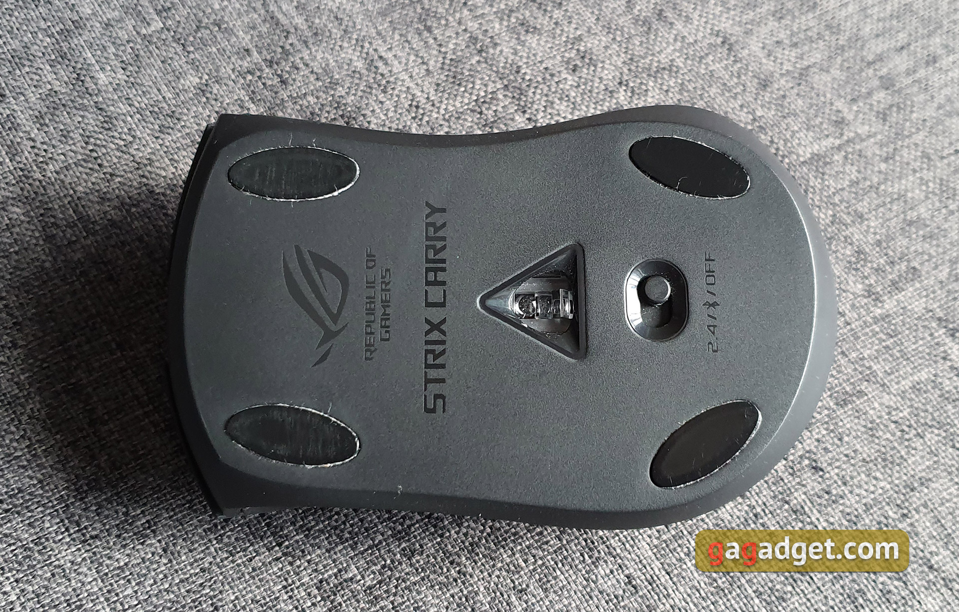 Asus Rog Strix Carry Review Wireless Gaming Mouse For Traveling Gamers Geek Tech Online