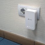 One network - one password: create OneMesh network from TP-Link Archer A7 router and TP-Link RE300 signal amplifier