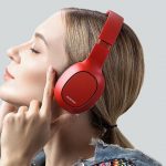 Ausdom M09 Full-Size Wireless Headphones with 20 Hours of Operation for $ 30