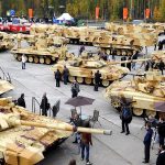 Rusia a început în sfârșit să plătească datorii pentru echipament militar