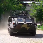 New Ukrainian armored personnel carriers already covered with cracks