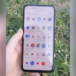 Google Pixel 4a “lit up” in the video: 5.8-inch display with a hole, Snapdragon 730 chip, 6 GB of RAM and a 3080 mAh battery
