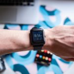 Une bonne smartwatch pour le prix d'un bracelet fitness? De tels existent et nous les avons testés