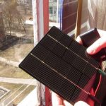 Inginerii au reușit să „construiască” panouri solare chiar în ferestre