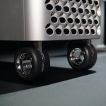 Apple began selling wheels and legs for the Mac Pro PC - at the price of a flagship smartphone