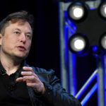 Elon Musk erzählte, wie viel es Menschen kosten kann, zu chippen