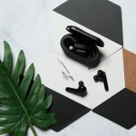Mobvoi Earbuds Gesture: in-ear TWS headphones with up to 50 hours autonomy and unusual control gestures