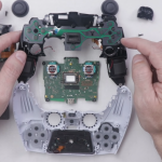 Sony ne le montrera pas: un blogueur a démonté la manette de jeu PlayStation 5, révélant la magie du retour tactile DualSense