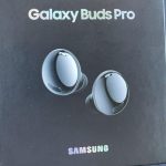 Headphones Samsung Galaxy Buds Pro on "live" photos: oval shape, noise reduction and up to 18 hours of autonomy