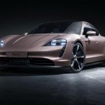 Porsche introduced the fourth version of the electric Taycan: rear-wheel drive, two trim levels and a range of up to 484 km