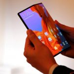 ستنتج Samsung شاشات مرنة للهواتف الذكية القابلة للطي من Google