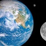 Scientist told why the moon does not fall to Earth