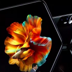 Xiaomi introduced its first smartphone with a flexible screen Mi Mix Fold