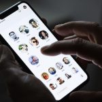 Numărul zilei: Câți ruși își doresc un iPhone din cauza rețelei sociale Clubhouse?