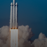 سينقل SpaceX رواد فضاء إلى القمر في عام 2024
