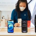 TOP 10 most popular smartphones in the world: iPhone 12 and old Apple models became the undisputed leaders