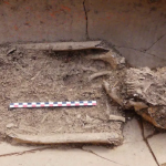 اكتشاف 40 مقبرة لأشخاص مدفونين في أواني في كورسيكا
