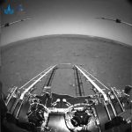 Chinese rover began to move on Mars, leaving the landing platform