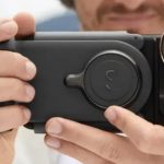 ShiftCam ProGrip: a wireless charging case that turns your smartphone into a professional camera