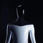 Elon Musk a arătat Tesla Bot: un umanoid „prietenos”, cu ecran în loc de față și tehnologie, ca în mașinile electrice Tesla