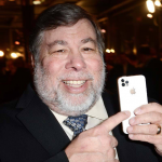 Apple co-founder criticizes the newest iPhone 13