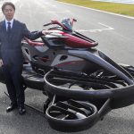 O bicicletă zburătoare a fost făcută în Japonia: cântărește 300 kg și accelerează până la 100 km/h