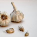 What will happen to the body if you eat garlic every day?