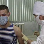 Ce alt vaccin a început armata rusă să vaccineze?