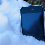 Cum să vă protejați bateria smartphone-ului de hipotermie