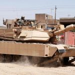 США навчать танки "Абрамс" стріляти новим боєприпасом