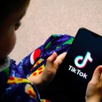 يسبب TikTok الانهيار العصبي عند الأطفال