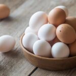Scientists: eating eggs improves heart health