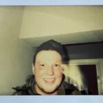 The occupier did not understand the Polaroid and left his photo in the ransacked apartment: with the help of AI, the “selfie lover” has already been identified