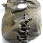 Une "chaussure" en cuir de l'âge du bronze découverte dans une plaque de glace en Norvège