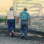 How to reduce knee pain for older people