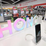 Honor has stopped official deliveries of smartphones to Russia
