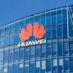Huawei closes stores in Russia due to a shortage of products
