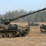 Forțele armate ale Ucrainei folosesc tunuri autopropulsate Krab cu proiectile moderne de 155 mm care pot trage până la 31 km.