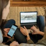 Non alla scrivania, ma allo schermo: come i giochi e le applicazioni hanno reso l'istruzione di moda