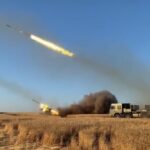 Forțele armate ale Ucrainei au demonstrat un videoclip spectaculos al funcționării comune a sistemelor de rachete RM-70 Vampire și Grad