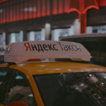 Економія до 40%: Яндекс Таксі дозволив їздити з попутниками-незнайомцями