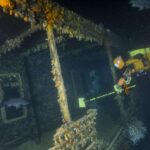 عالم الآثار روبوت يغوص تحت الماء لمسافة 1000 متر لتفقد السفينة الغارقة