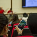 A Kuwaiti man ordered a smartphone but received only an apology letter in a box