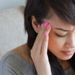 Do you have a migraine? The neurologist listed several ways to relieve her symptoms