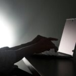 Rusia lansează un sistem de blocare a site-urilor web frauduloase în așteptarea procesului