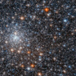 Priviți împrăștierea strălucitoare a grupului de stele Calea Lactee