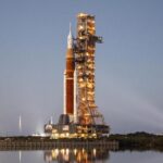 NASA ascunde racheta SLS și nava spațială Orion de uraganul - Misiunea Artemis 1 amânată cu cel puțin trei săptămâni